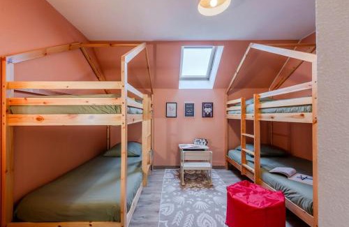 Magny-le-Hongre Maison | Phantasia by Kleidos, 10 min de Disney! Jolie Maison Familiale 6P, 2 chambres, Terrasse, Parking