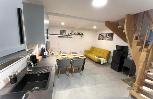 Euskirchen Appartement | Phantasialand, Therme, Köln, Bonn, Arbeitsplatz, Bäckerei um die Ecke