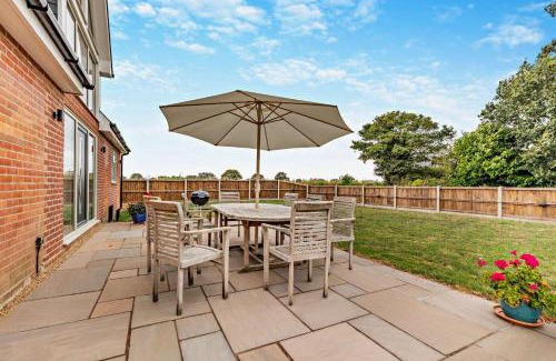 Eastgate Maison | Pheasant House - Cawston