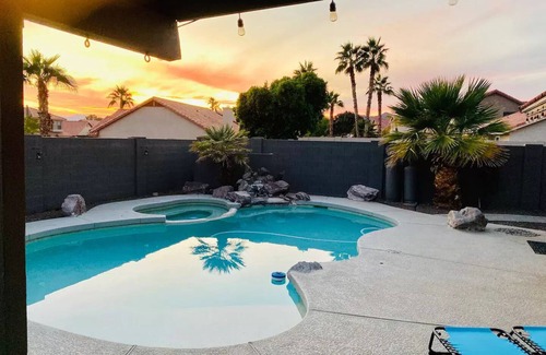 Mountain Park Ranch Maison | Phoenix / Ahwatukee Resort House w/ Pool & Jacuzzi