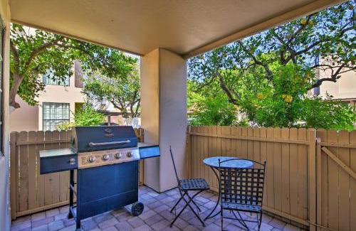 Camelback East Appartement | Phoenix Condo with Furnished Patio 3 Mi to Old Town