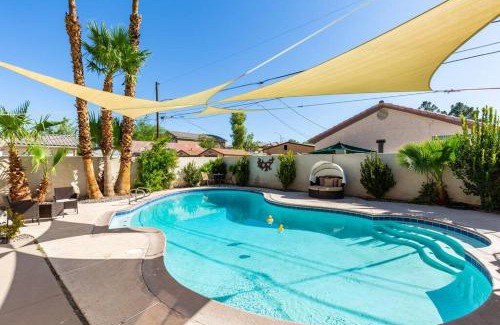 Rancho Oakey Maison | PHOENIX HOUSE GREAT FOR GROUPS!