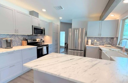 North Mountain Maison | Phoenix Retreat Family Pool, Fire Pit Golf