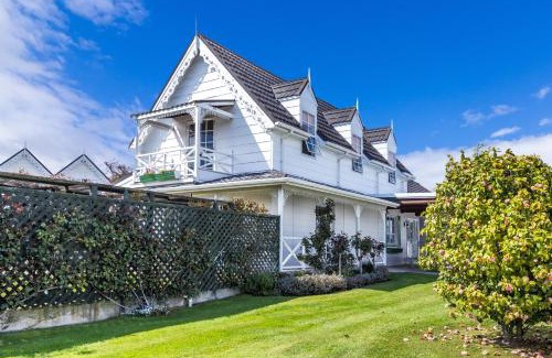 Waipahihi Appartement | Phoenix Thermal Resort - Taupo