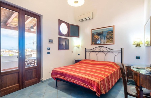 Lipari Historic Centre Lit Et Petit-Déjeuner | Bed & Breakfast à Lipari avec 1 chambres à coucher, 2 couchages