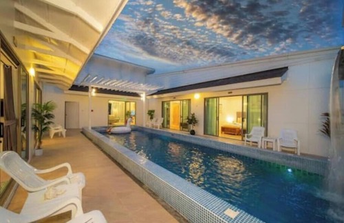 Ko Kaeo Villa | Phuket Seaside Holiday 4 Bedroom Villa