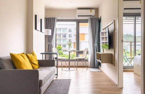 Phuket Appartement | PHYLL Condo Private Beach Vibes at Central Phuket 1 BR Unique Garden View