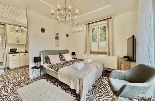 Kaptalantoti Maison | Piac Vendégház