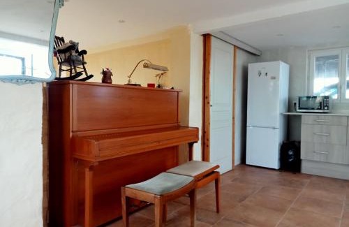 Perelada Appartement | Piano Loft Turismo Rural Costa Brava-Vilanova de la Muga