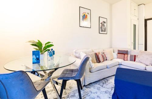 Chinatown Appartement | Piazza Gramsci Amazing Apartment with Balcony - Top Collection
