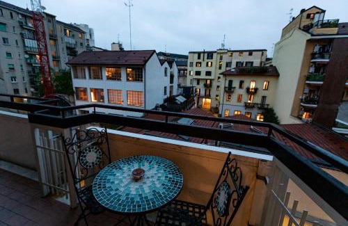Chinatown Appartement | Piazza Gramsci Amazing Apartment with Balcony - Top Collection