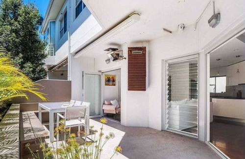 Rose Bay Maison | Picasso Villa - Perfect Holiday Home in Rose Bay