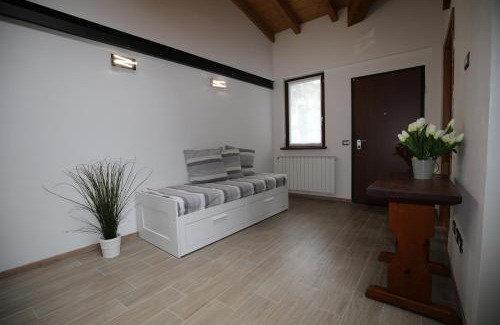 Arona Appartement | PICCOLA VILLA nel Centro Storico