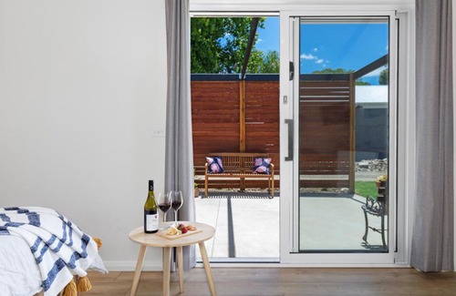Whitfield Maison | Piccolo B&B - The perfect getaway