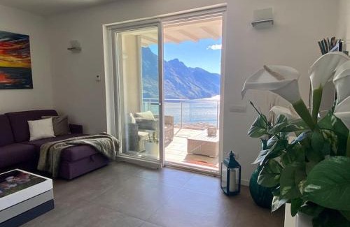 Zorzino Appartement | Piccolo paradiso vista lago con piscina privata