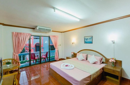 Nanai Road Maison | Pichnaree Guest House