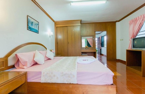 Nanai Road Maison | Pichnaree Guest House