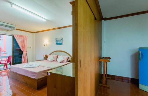 Nanai Road Maison | Pichnaree Guest House