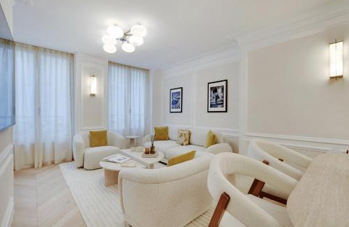 Quartier du Faubourg-Montmartre Appartement | Pick A Flat's apartment in Opéra- Rue Lafitte