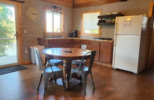 Fremont Cabine | Pickerel Cabin - Waterfront resort on Fremont Wolf River