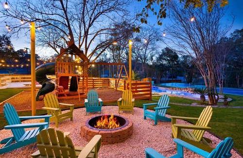 Oakwell Farms Maison | Pickleball & Heated Pool & Game Room & Mini Golf