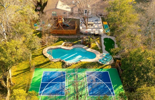 Oakwell Farms Maison | Pickleball & Heated Pool & Game Room & Mini Golf