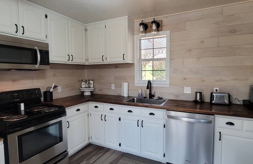 Morris Chapel Maison | Pickwick- Screened Patio ON Tennessee River 7th Nt FREE- Dogs Allowed