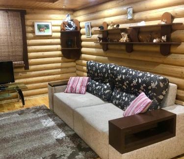 Serednye Appartement | Picnic Park