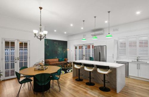 Inglewood Maison | Picture Perfect Create timeless treasures