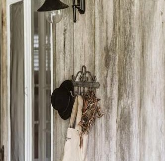 Mundamia Maison | Picturesque Barn located on the Shoalhaven River