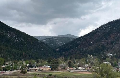 Palmer Lake Maison | Picturesque Pueblo At Palmer Lake Sleeps 14