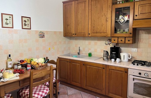 Tuoro sul Trasimeno Villa | Piece of Lake Trasimeno Paradise: Lush Hillside Private Villa & Pool