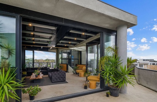Patterson Lakes Maison | Pier One Luxe Riverside Living