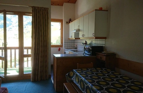 Belle Plagne Appartement | 2 chambres / 2 salles de bains, 8 couchages. Ski in / out à côté de l'école de ski, des magasins / restaurants