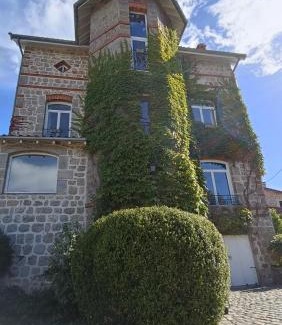 Usson-en-Forez Maison | Pierres et souvenirs