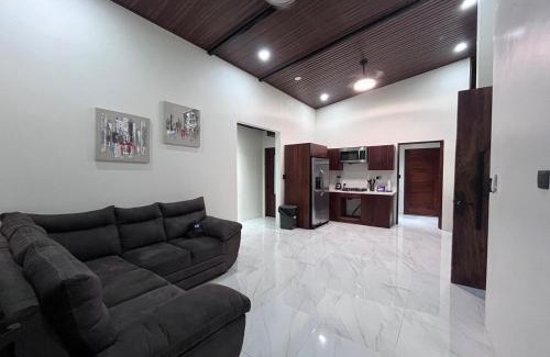 Bijagua Maison | Pies descalzos