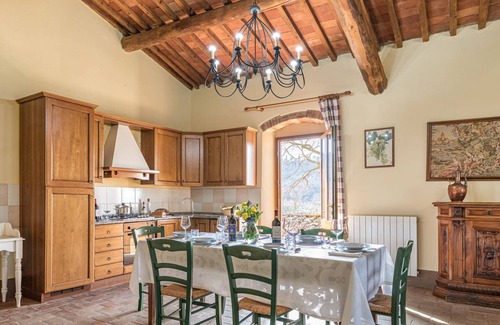Pieve a Presciano Villa | Maison individuelle, 6 couchages, entourée d'oliviers et de vignes, jardin avec piscine privée, belle