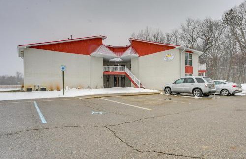 Pigeon Appartement | Pigeon Studio, Close to Saginaw Bay Waterfront!