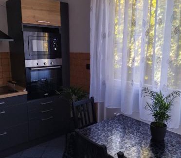 Pacsirtatelep Appartement | Pihenő Zug Apartman