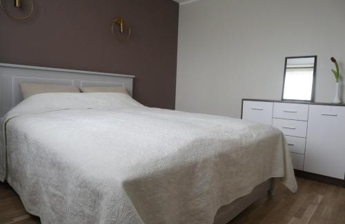 Kuressaare Appartement | Pihtla tee külaliskorter 4