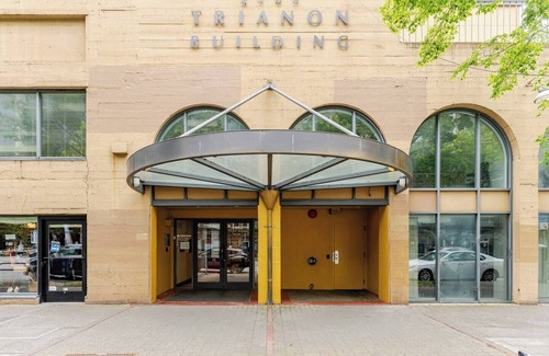 Belltown Maison | Pike Market Millionaire's Oasis: 3-Bedroom Seattle Sky Palace
