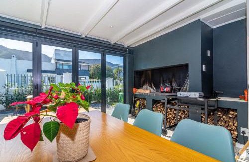 Hermanus Maison | Pikkewyn Paradise