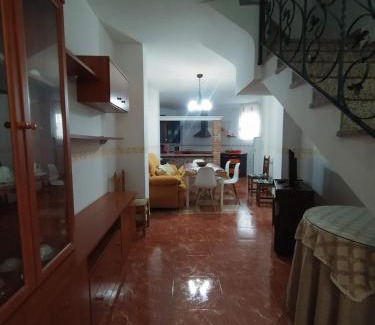Bedmar Maison | Pililla
