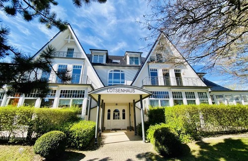 Hohe Dune Appartement | Pilot house, southern view - a dream