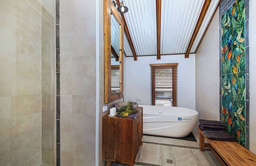 Pinbarren Autre | Pinbarren Farm House, a seamless blend of activities with comfort & luxury stay.