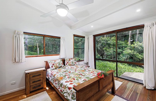 Pinbarren Autre | Pinbarren Farm House, a seamless blend of activities with comfort & luxury stay.