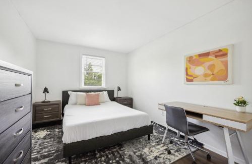 Newark Appartement | Pine Brook 1108 I Pool Gym I Free Parking !
