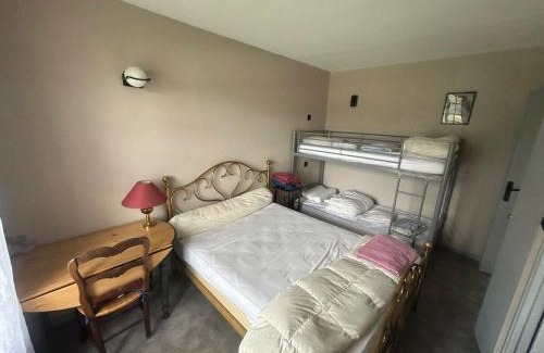La Celle-sous-Gouzon Maison | Pine forest house 4 bedrooms with pool