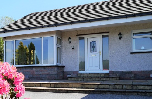 Kippford Cottage | Pine Glen - a bungalow that sleeps 6 guests in 3 bedrooms