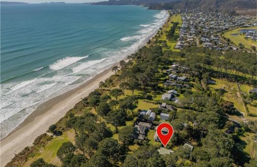 Matarangi Maison | Pine Haven - Matarangi Holiday Home
